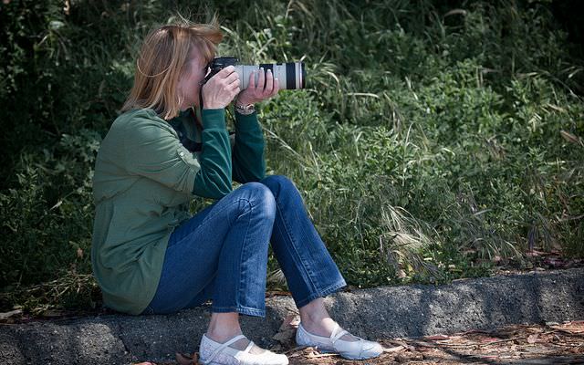 Taking careful Aim, Bracing - Photographer Dawn Beattie 29 April